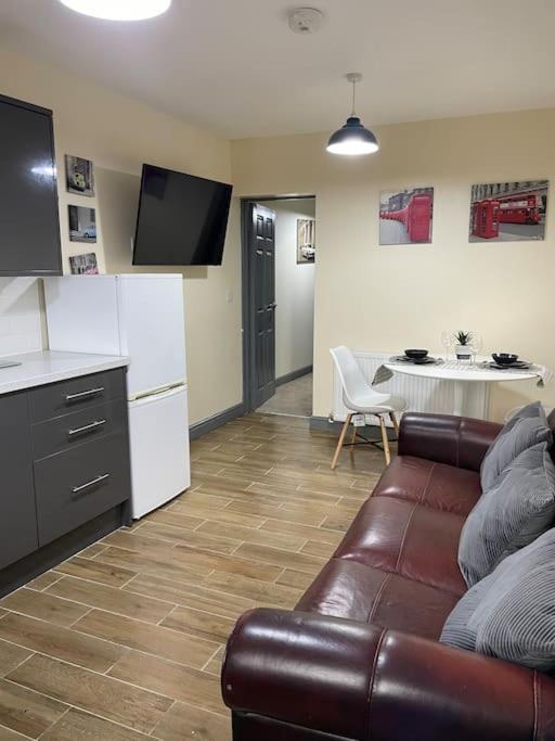 Modern 2 Bedroom Apartment In Derby City Centre 外观 照片